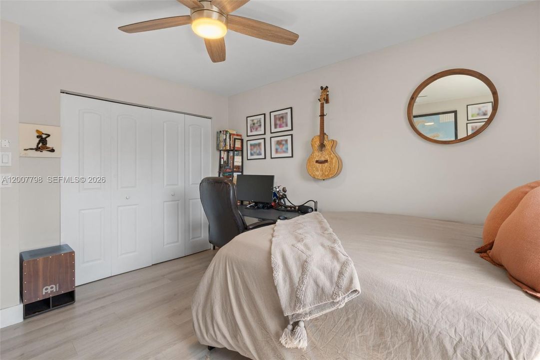 For Sale: $365,000 (3 beds, 2 baths, 1434 Square Feet)