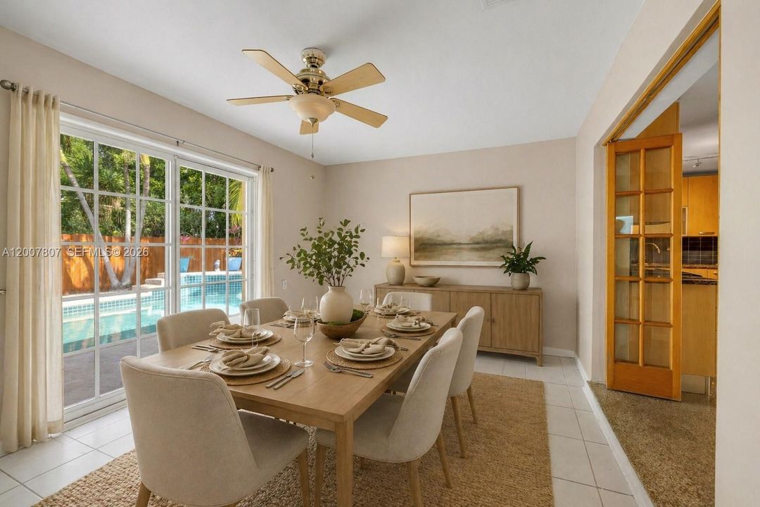 Florida Room/Dining Option