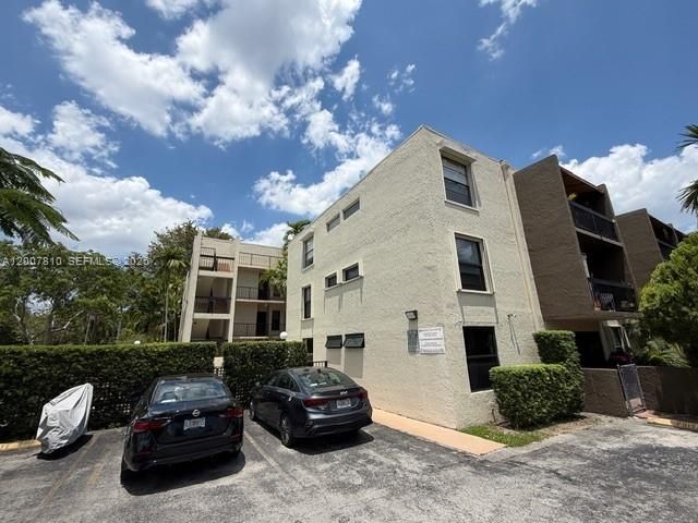 En Venta: $379,000 (2 camas, 2 baños, 1020 Pies cuadrados)