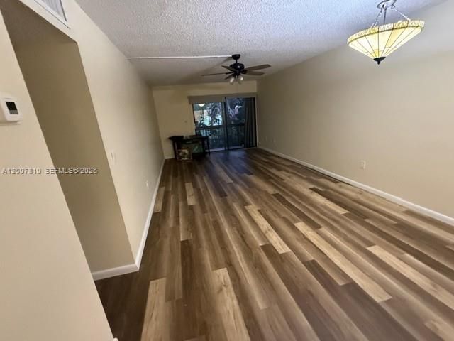 En Venta: $379,000 (2 camas, 2 baños, 1020 Pies cuadrados)