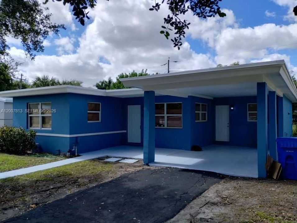 Activo con contrato: $399,000 (3 camas, 2 baños, 1249 Pies cuadrados)