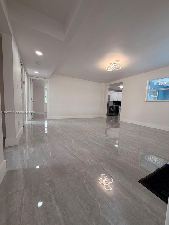 Activo con contrato: $399,000 (3 camas, 2 baños, 1249 Pies cuadrados)