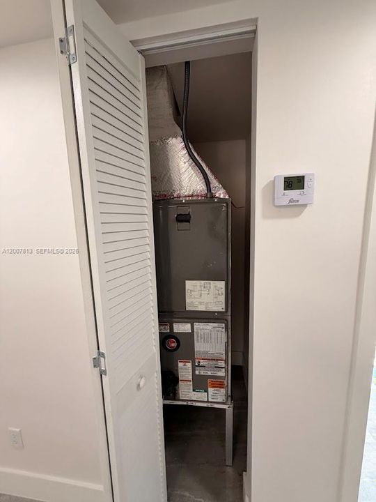Activo con contrato: $399,000 (3 camas, 2 baños, 1249 Pies cuadrados)