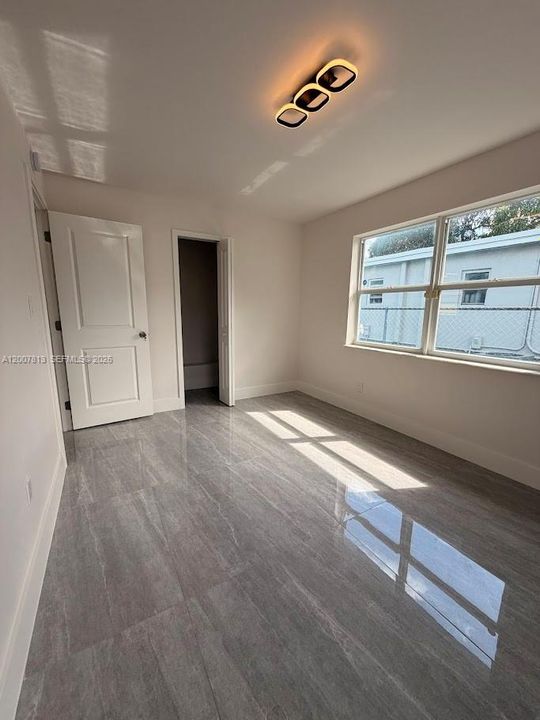 Activo con contrato: $399,000 (3 camas, 2 baños, 1249 Pies cuadrados)
