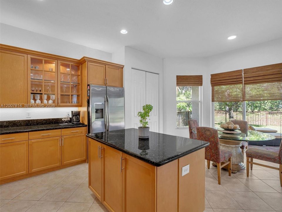For Sale: $1,050,000 (5 beds, 3 baths, 3122 Square Feet)