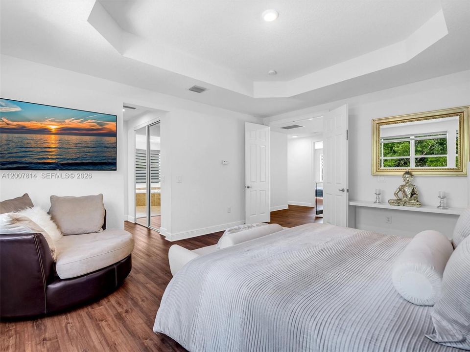 For Sale: $1,050,000 (5 beds, 3 baths, 3122 Square Feet)
