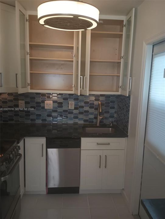 En Venta: $99,500 (1 camas, 1 baños, 670 Pies cuadrados)