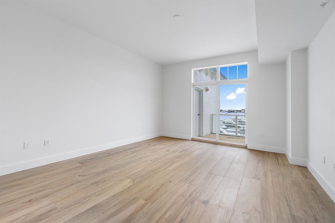 014-184LakeDrive-2302-PalmBeachShores-FL