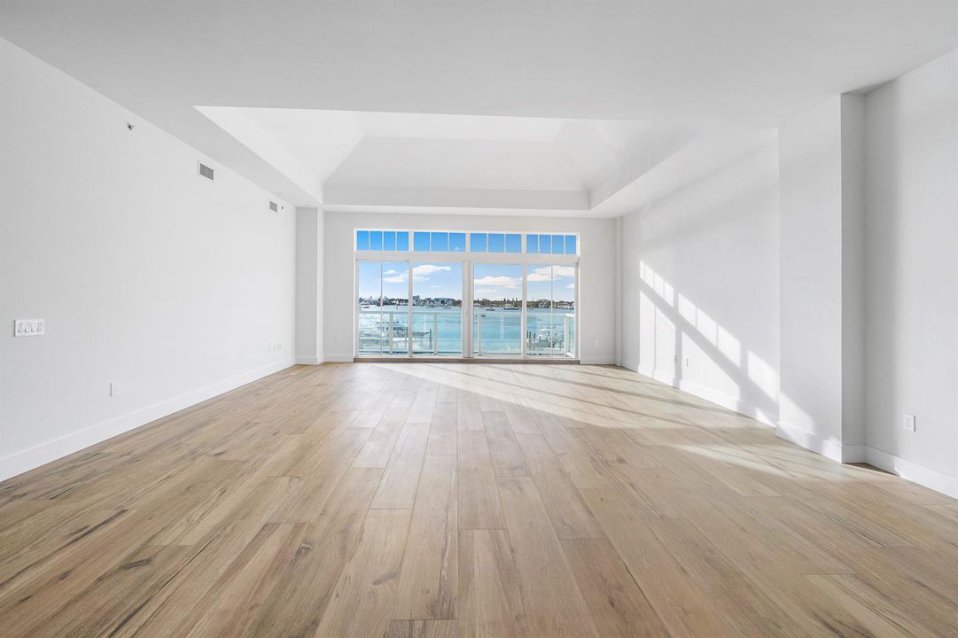 004-184LakeDrive-2302-PalmBeachShores-FL