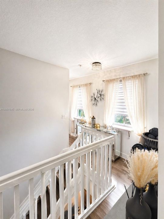 На продажу: $524,900 (3 спален, 2 ванн, 1806 Квадратных фут)
