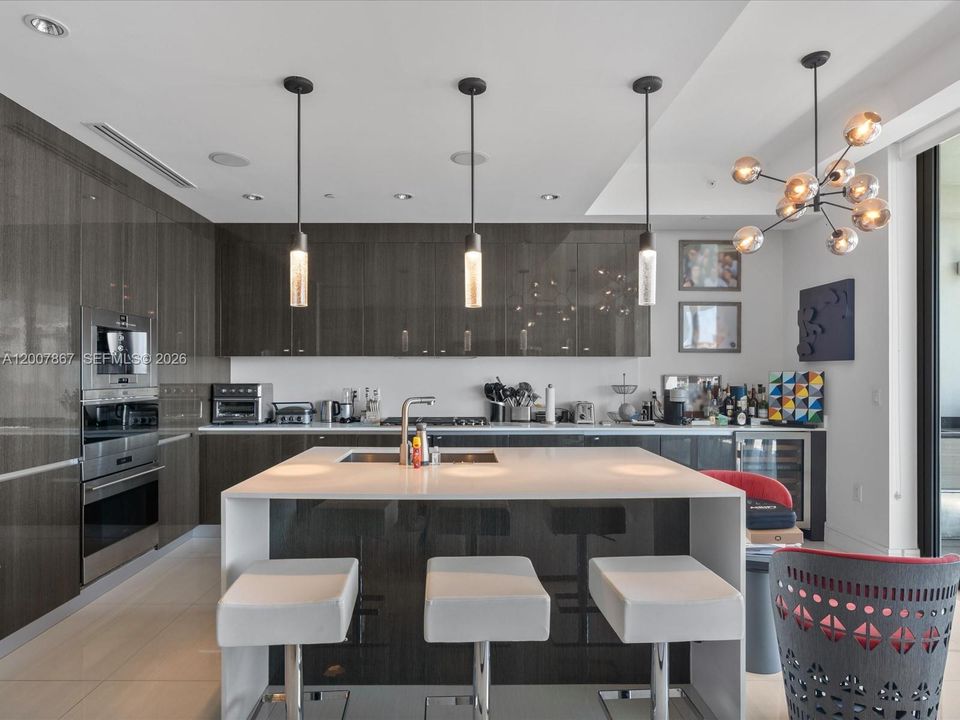 For Sale: $1,560,000 (4 beds, 5 baths, 2237 Square Feet)