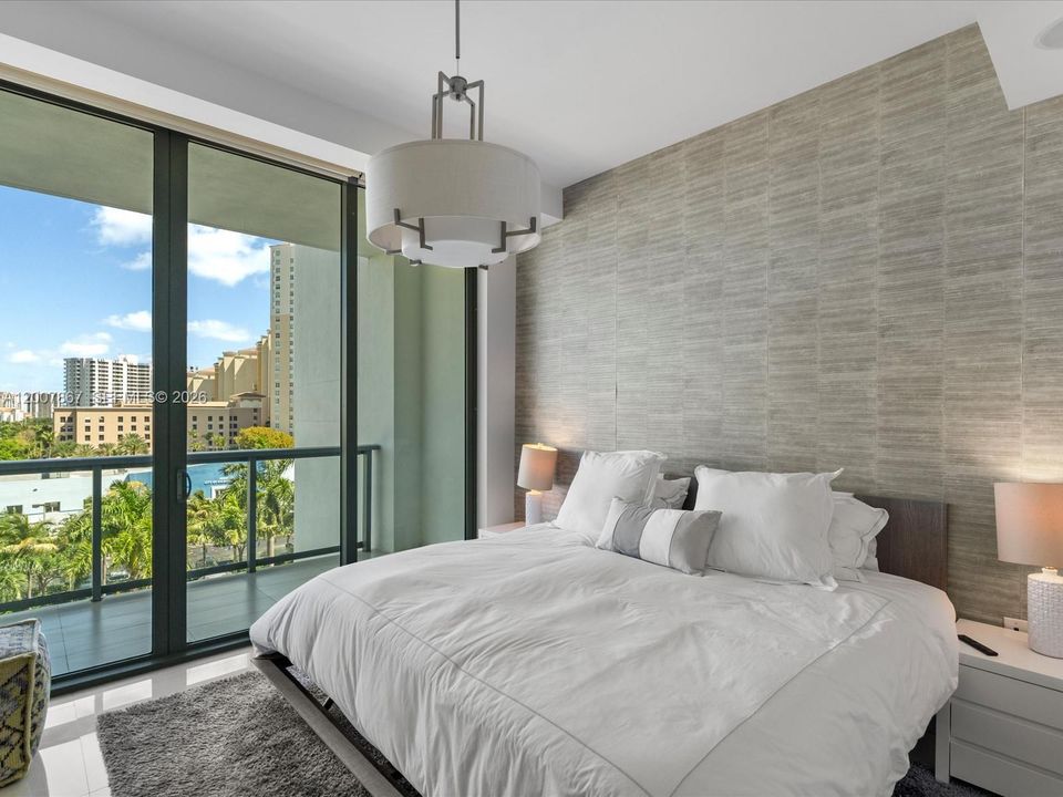 For Sale: $1,560,000 (4 beds, 5 baths, 2237 Square Feet)