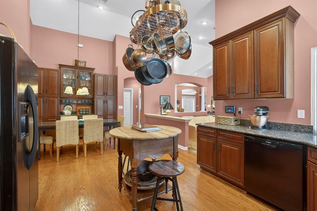 V1 29 Kitchen to Butlers Cafe & Butlers
