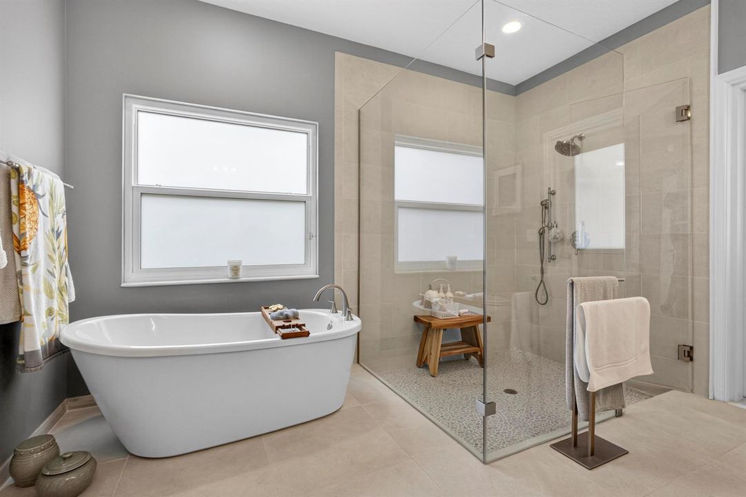 V1 21 Primary Bath 3 34-print-BS1A2647