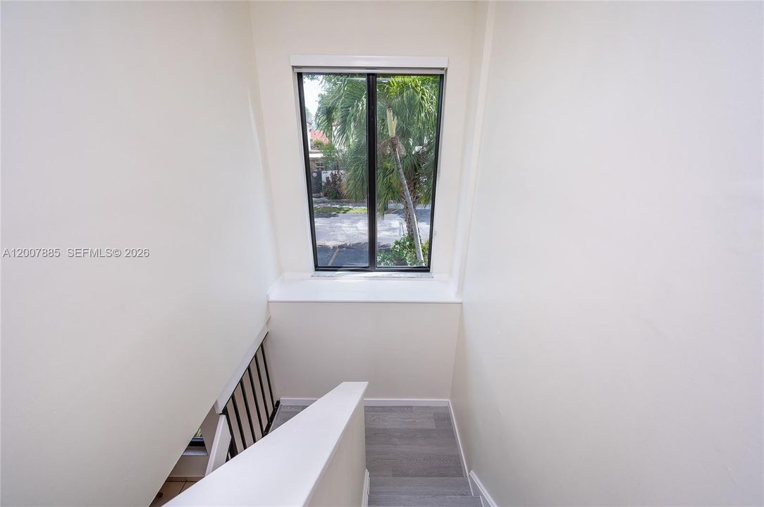 Activo con contrato: $460,000 (3 camas, 2 baños, 1600 Pies cuadrados)