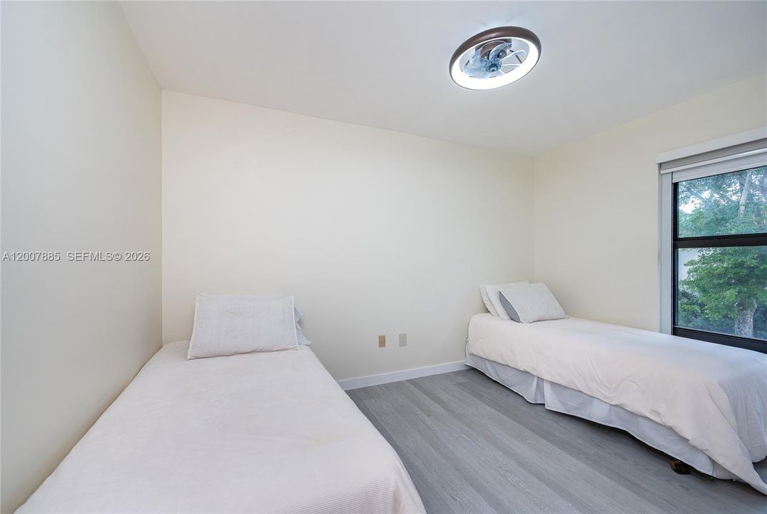 Activo con contrato: $460,000 (3 camas, 2 baños, 1600 Pies cuadrados)