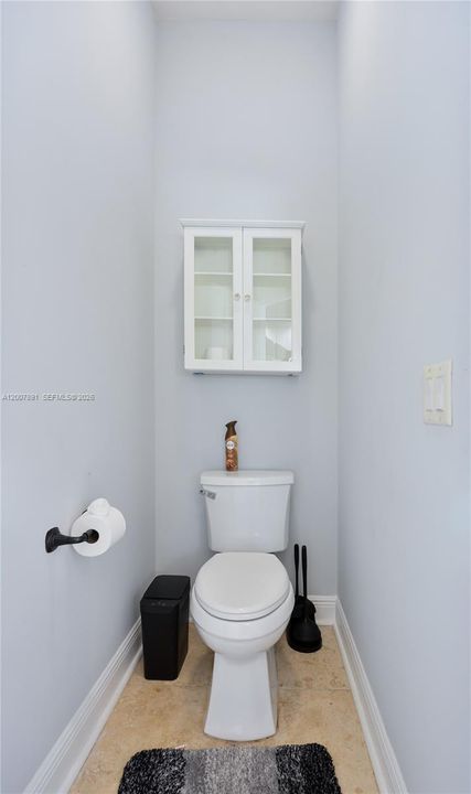 В аренду: $3,700 (3 спален, 2 ванн, 2081 Квадратных фут)