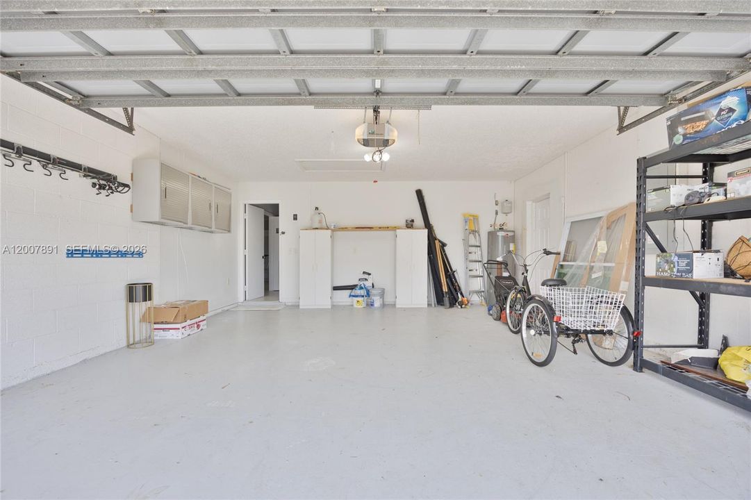 В аренду: $3,700 (3 спален, 2 ванн, 2081 Квадратных фут)