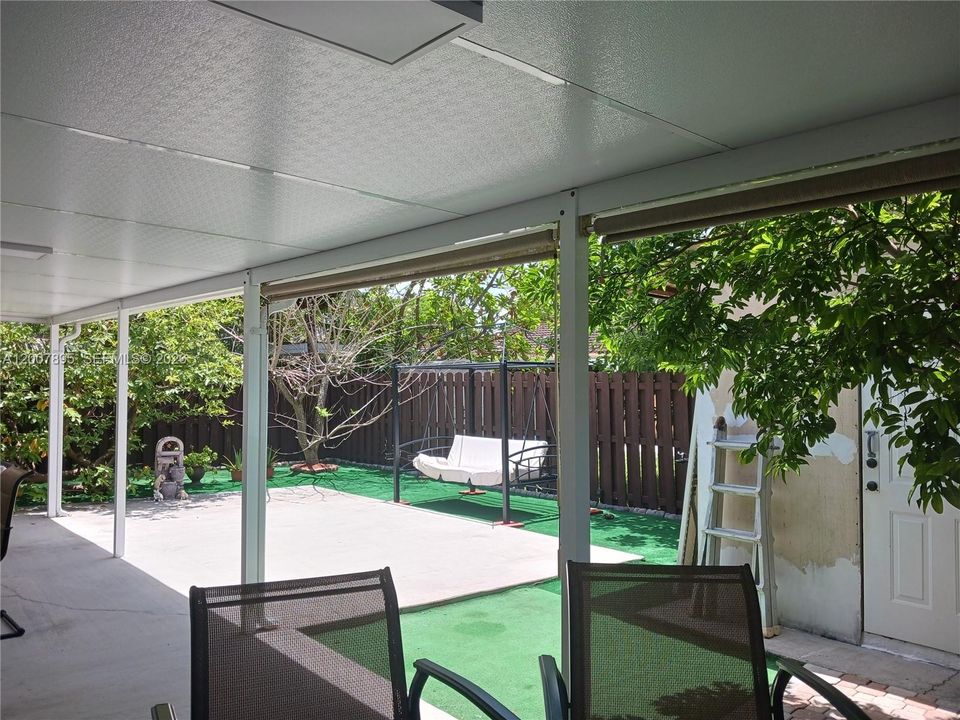 For Sale: $522,900 (3 beds, 2 baths, 1221 Square Feet)