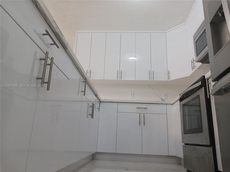 For Sale: $522,900 (3 beds, 2 baths, 1221 Square Feet)