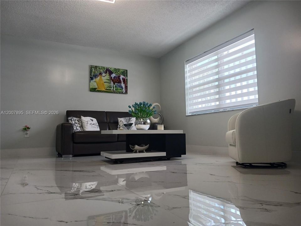 For Sale: $522,900 (3 beds, 2 baths, 1221 Square Feet)