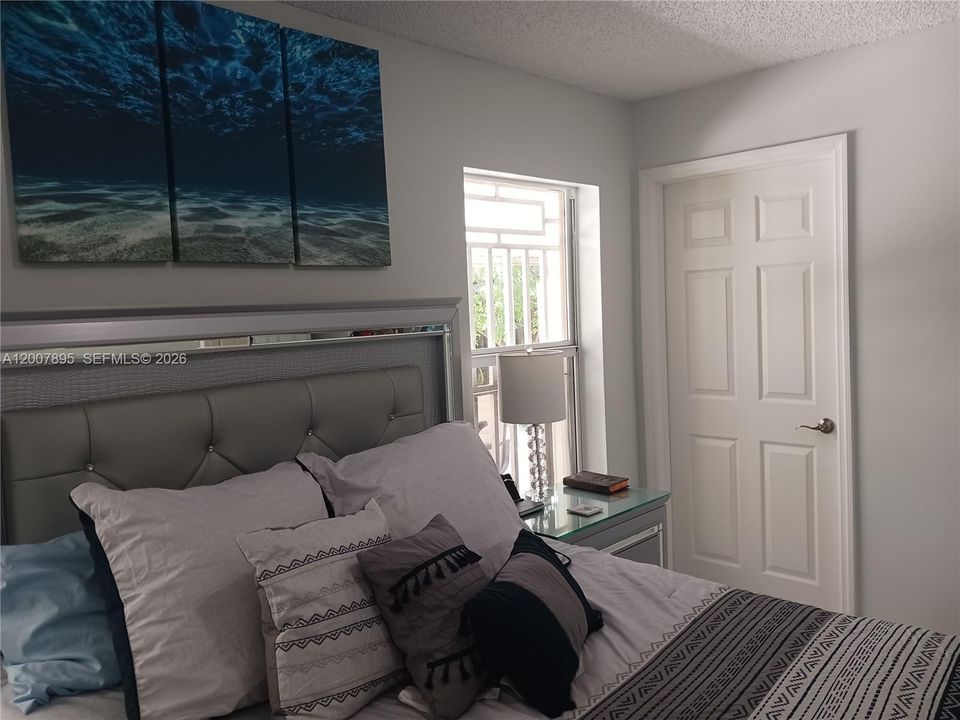 For Sale: $522,900 (3 beds, 2 baths, 1221 Square Feet)