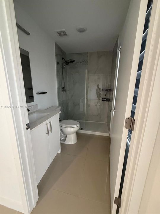 For Rent: $2,350 (3 beds, 2 baths, 1398 Square Feet)