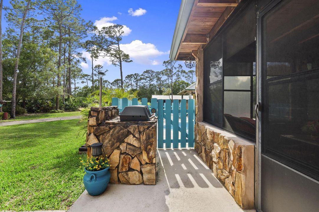 Outdoor Grill