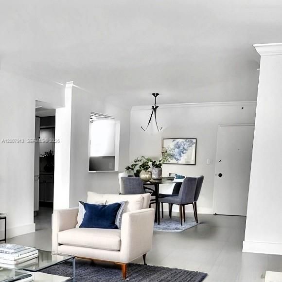 For Sale: $529,000 (2 beds, 2 baths, 1190 Square Feet)