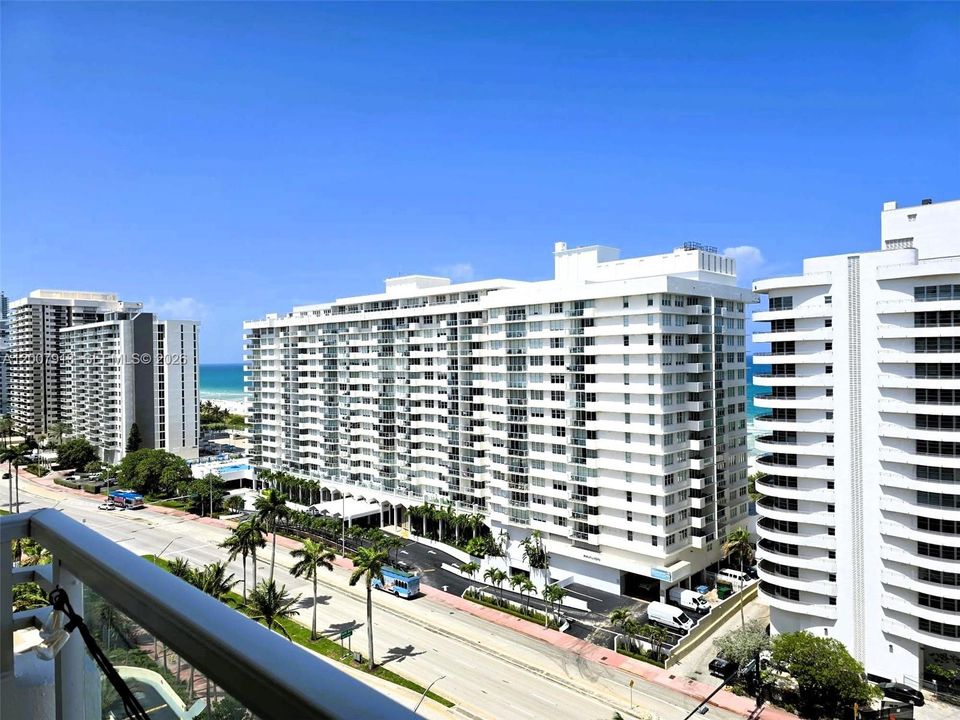 For Sale: $529,000 (2 beds, 2 baths, 1190 Square Feet)