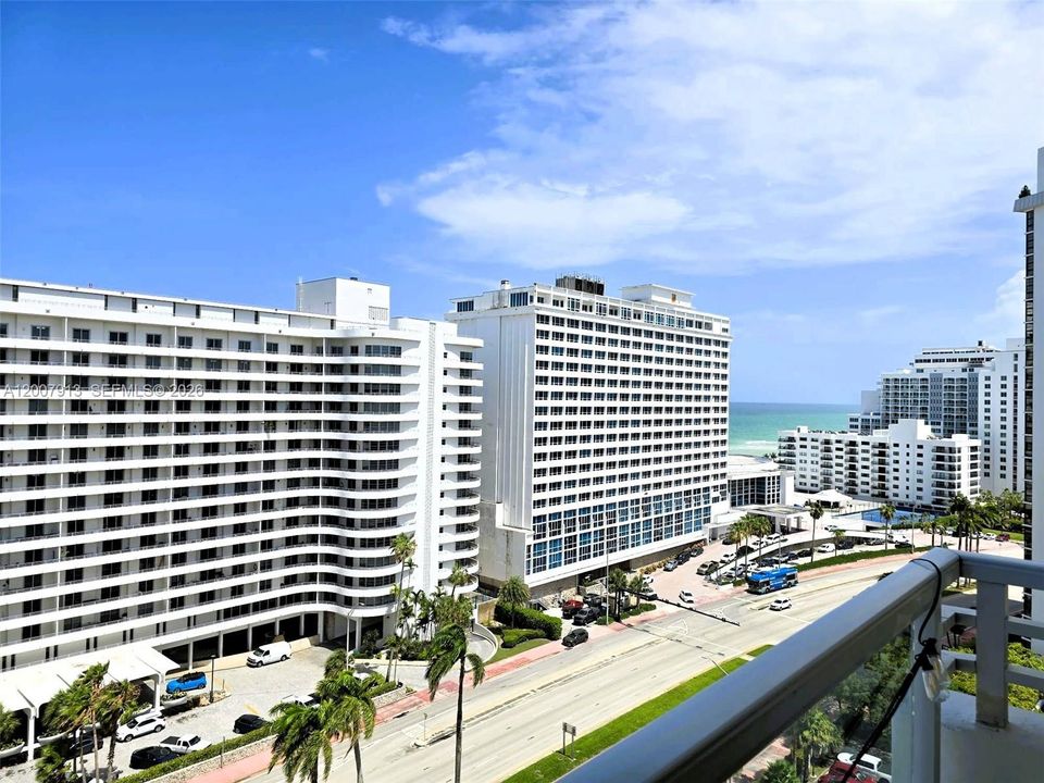 For Sale: $529,000 (2 beds, 2 baths, 1190 Square Feet)