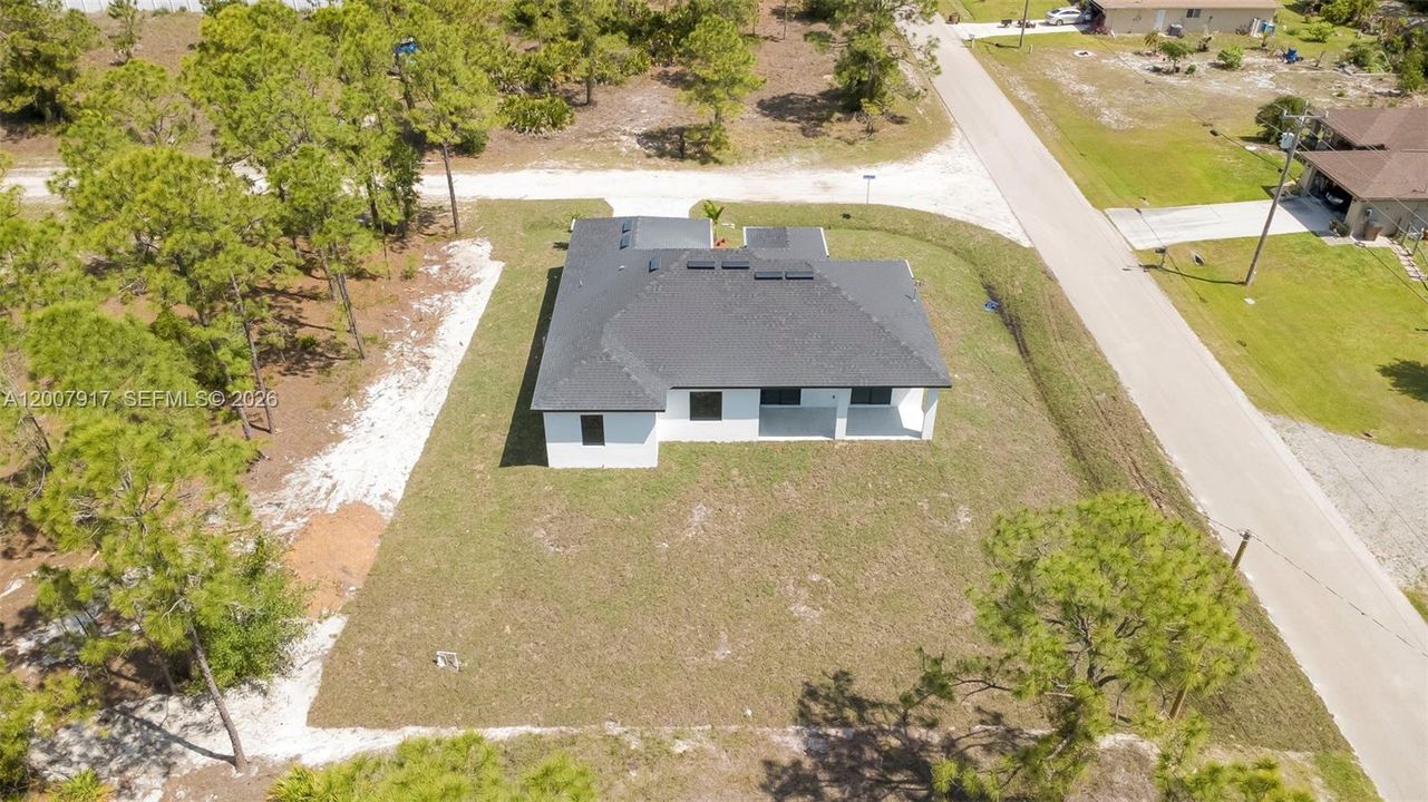 Active With Contract: $319,999 (3 beds, 2 baths, 1603 Square Feet)