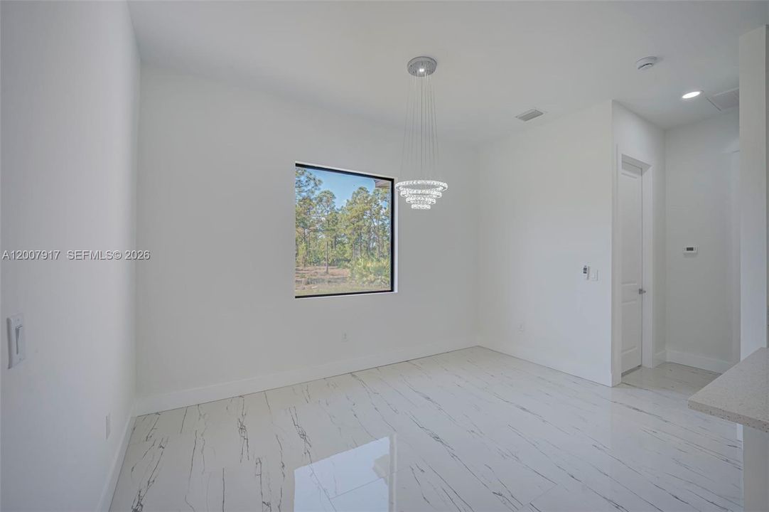 Active With Contract: $319,999 (3 beds, 2 baths, 1603 Square Feet)
