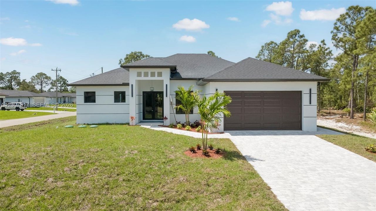 Active With Contract: $319,999 (3 beds, 2 baths, 1603 Square Feet)
