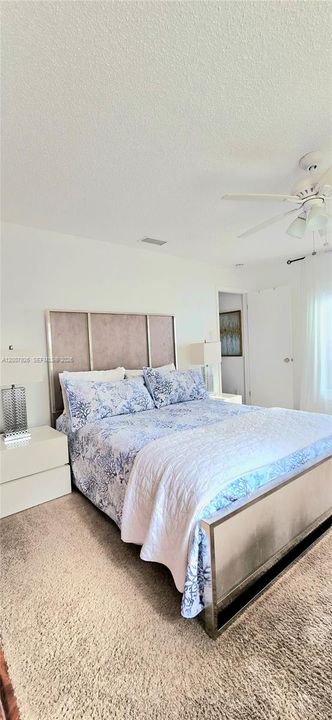 En Venta: $462,000 (2 camas, 2 baños, 1490 Pies cuadrados)