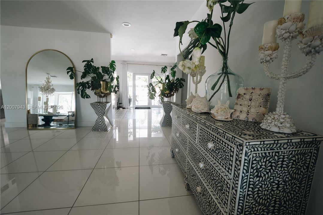 For Sale: $2,350,000 (4 beds, 3 baths, 4164 Square Feet)