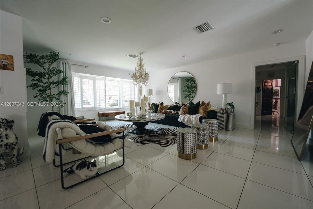For Sale: $2,350,000 (4 beds, 3 baths, 4164 Square Feet)
