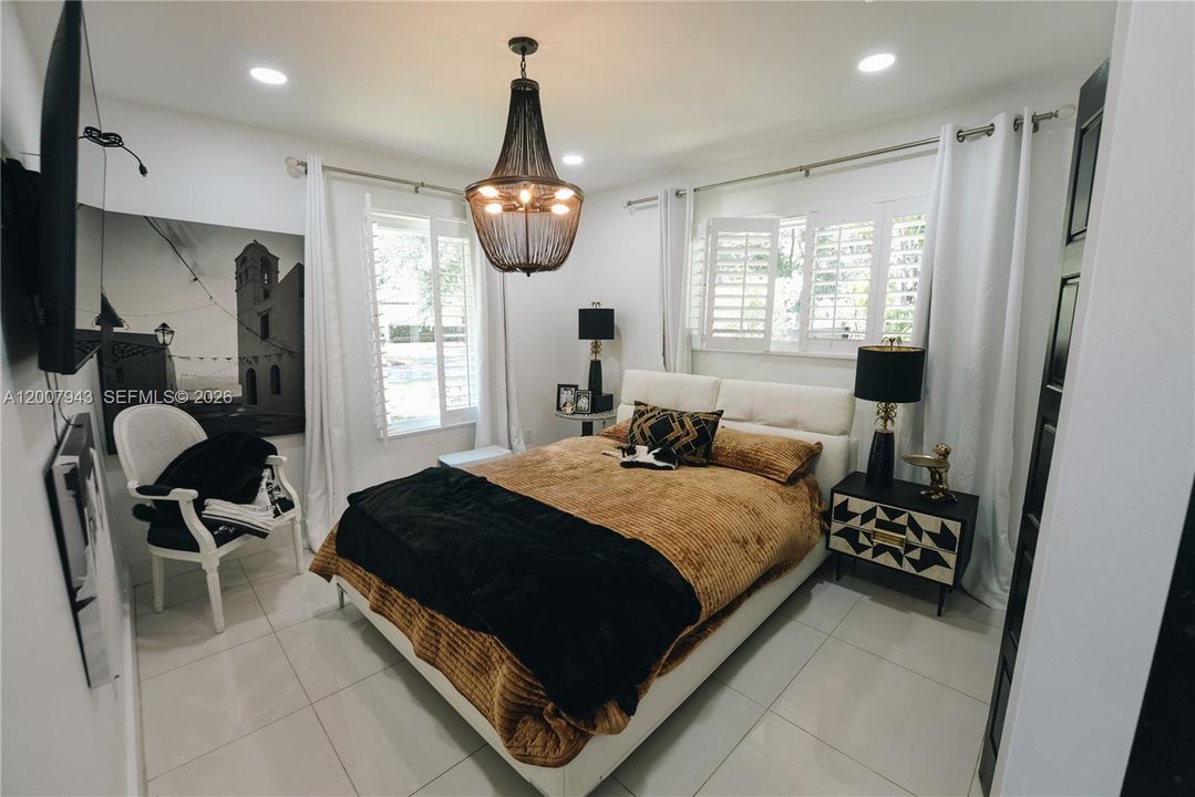 For Sale: $2,350,000 (4 beds, 3 baths, 4164 Square Feet)