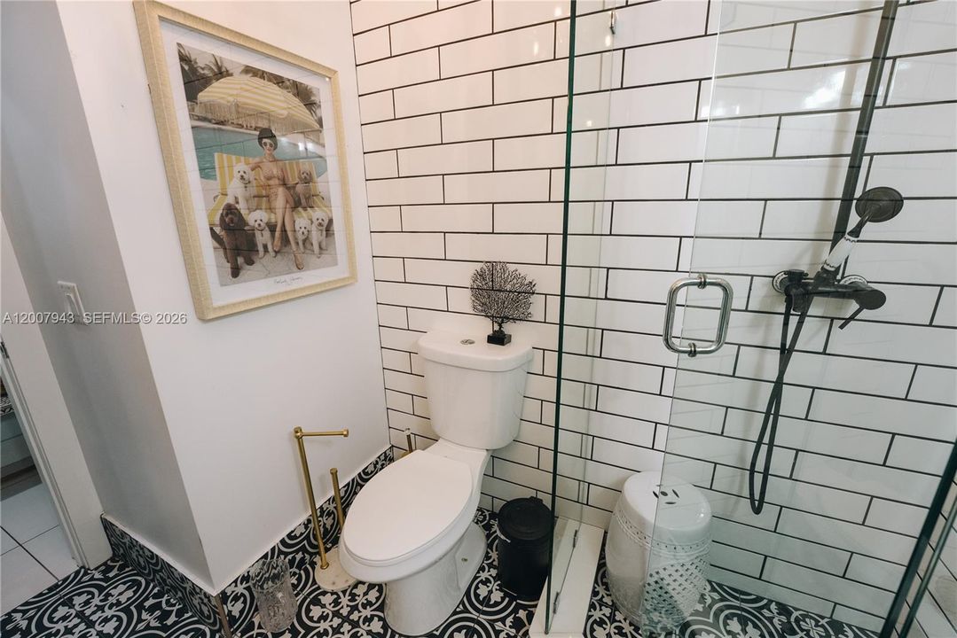 For Sale: $2,350,000 (4 beds, 3 baths, 4164 Square Feet)