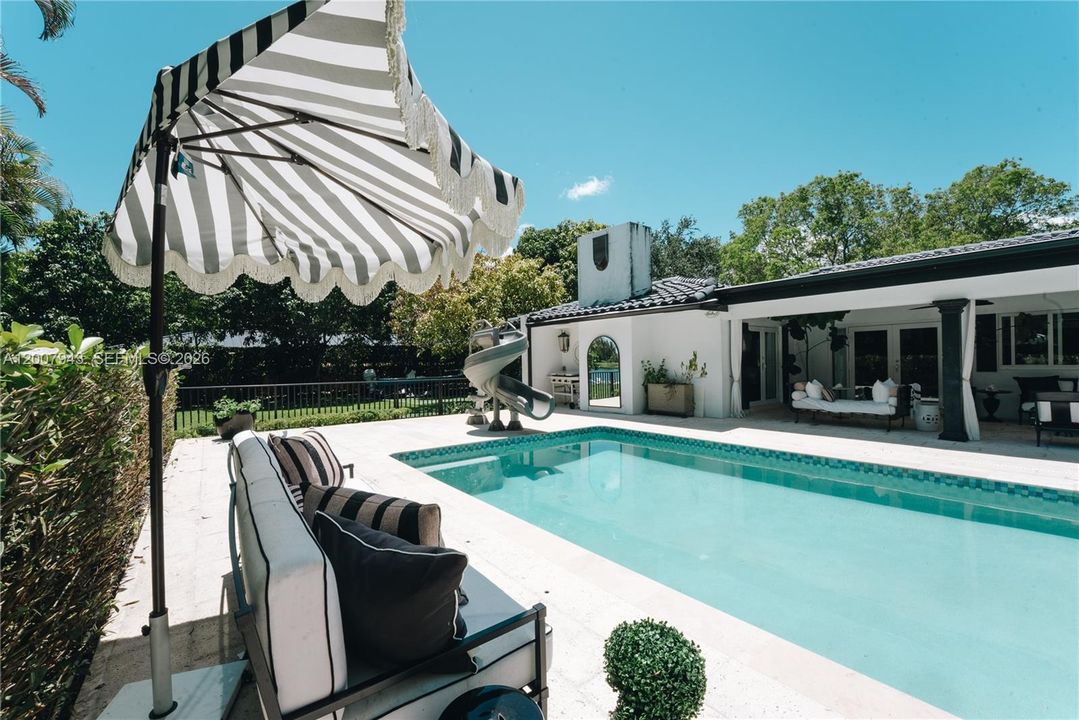 For Sale: $2,350,000 (4 beds, 3 baths, 4164 Square Feet)