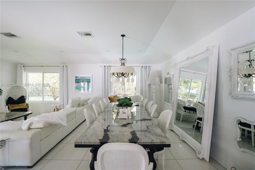 For Sale: $2,350,000 (4 beds, 3 baths, 4164 Square Feet)