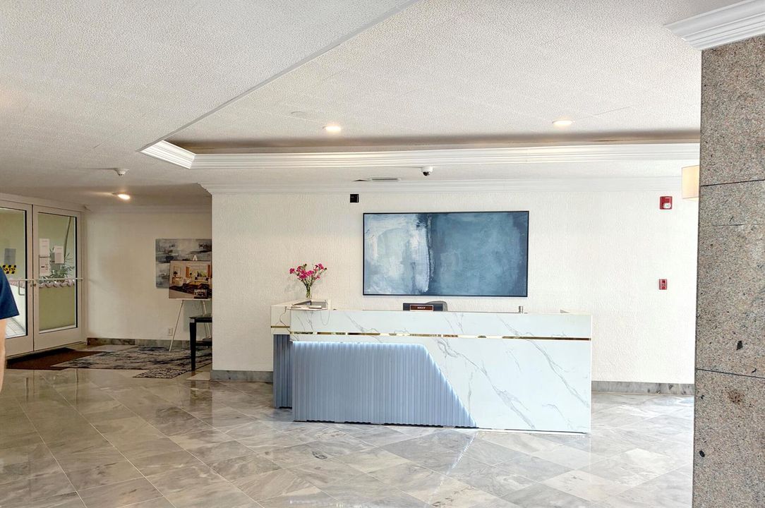La Bonne Vie Front Desk
