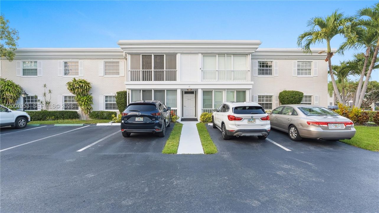 En Venta: $359,000 (2 camas, 2 baños, 1200 Pies cuadrados)
