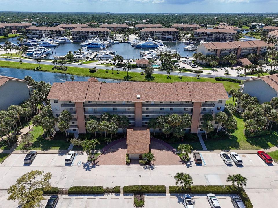 601SeafarerCir#304Aerials(3)