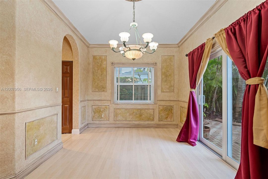 En Venta: $1,149,000 (4 camas, 4 baños, 3240 Pies cuadrados)