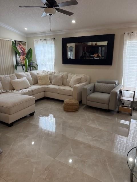 For Sale: $470,000 (3 beds, 2 baths, 2003 Square Feet)