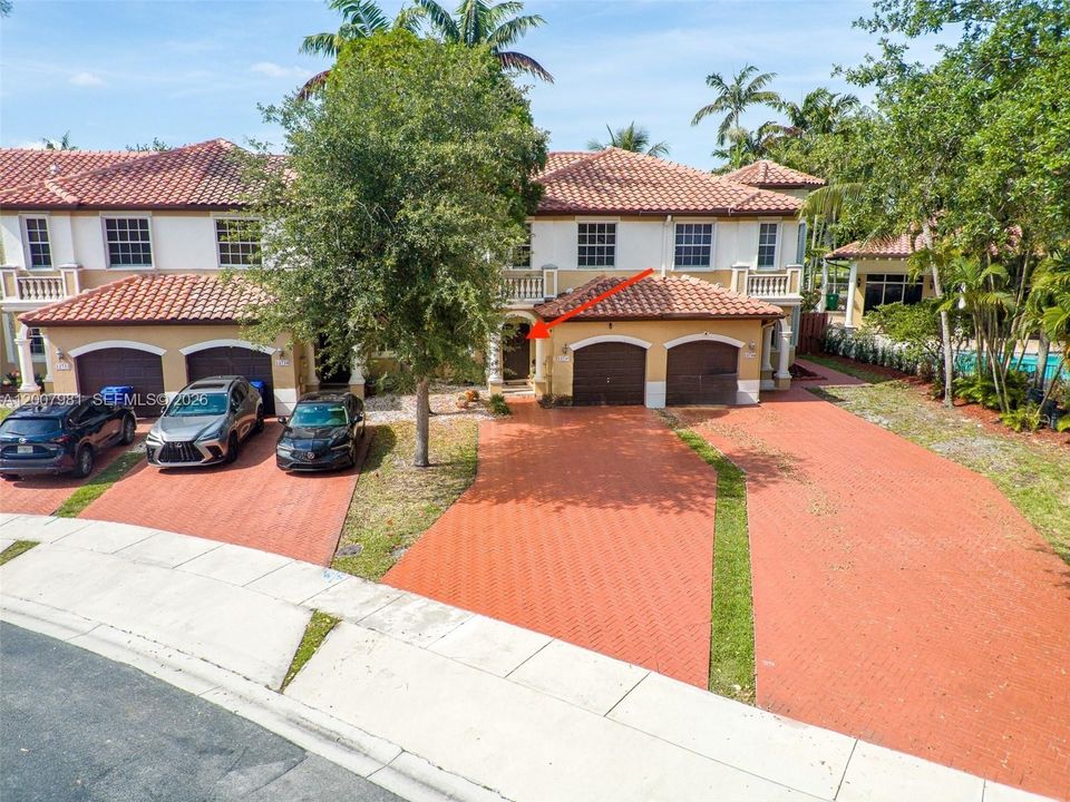 En Venta: $510,000 (4 camas, 2 baños, 1939 Pies cuadrados)