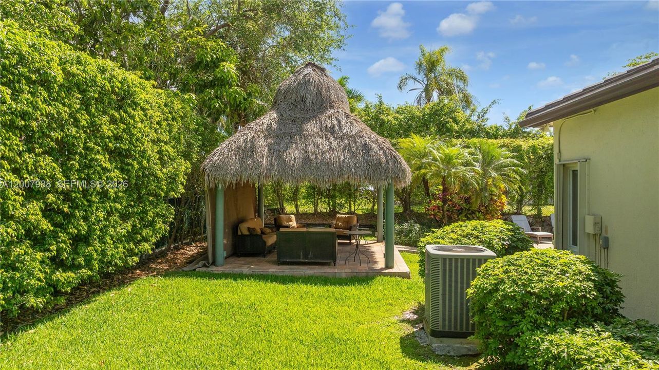 En Venta: $1,735,000 (4 camas, 3 baños, 2740 Pies cuadrados)