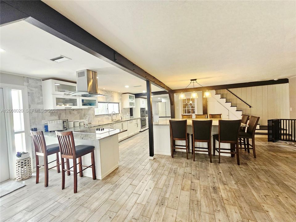 For Sale: $747,000 (5 beds, 5 baths, 0 Square Feet)