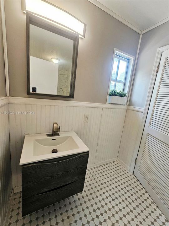 For Sale: $747,000 (5 beds, 5 baths, 0 Square Feet)